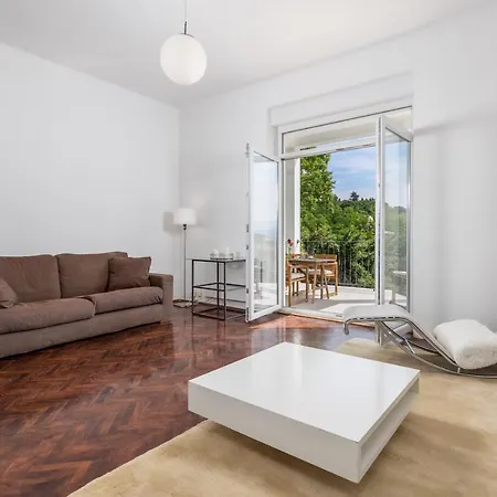 Apartment Lola Opatija
