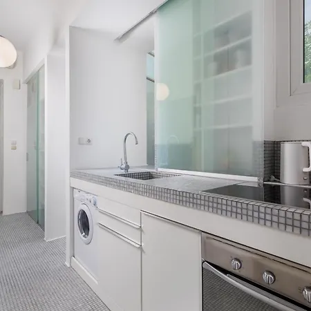 Lola Apartment