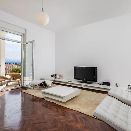 Lola Apartment Opatija